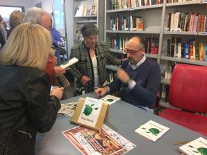 b2945436-0384-4d5b-b8d8-5cc659f3721a